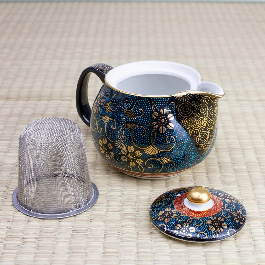Aochibu Gold-Leaf Kutani Japanese Teapot (360ml) - Image 6