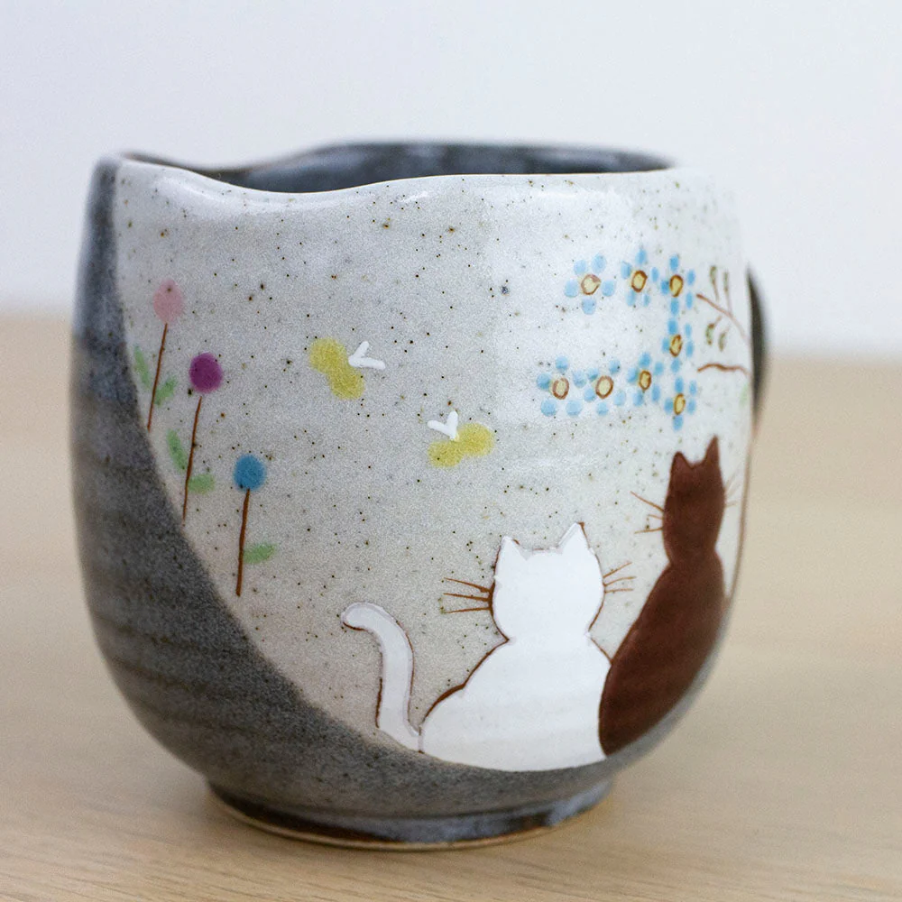 Atelier Yu Cats In Sunny Spot Kutani Mug (230ml) - Image 4