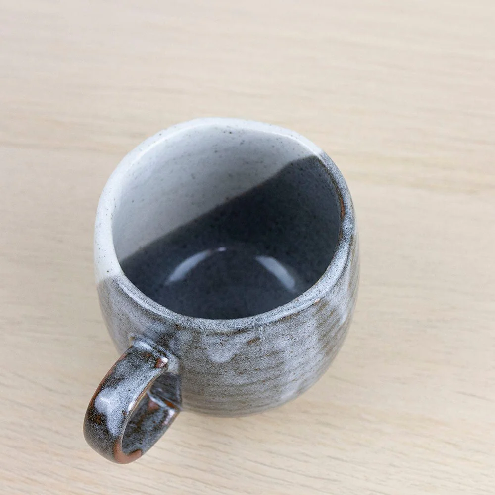 Atelier Yu Cats In Sunny Spot Kutani Mug (230ml) - Image 6
