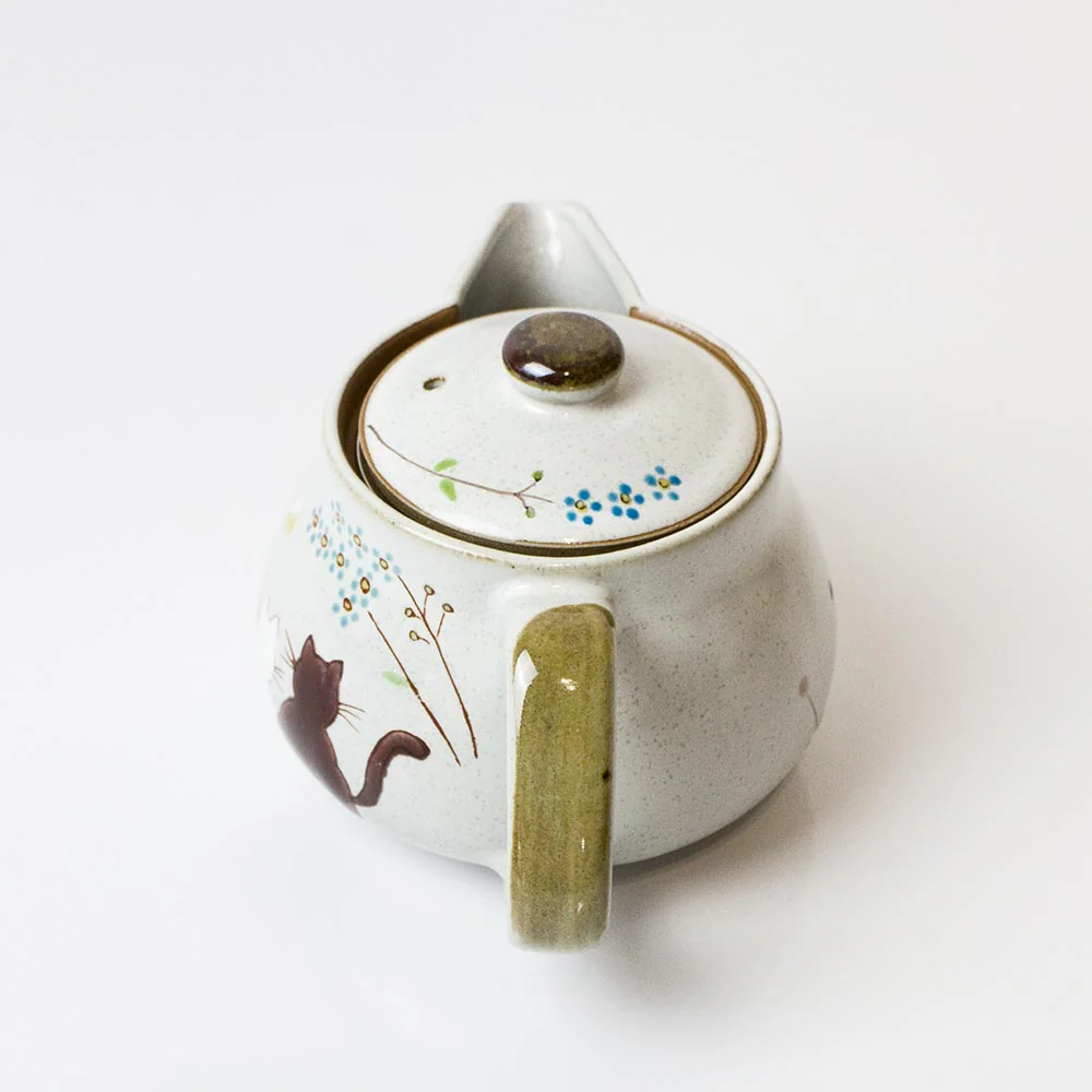 Atelier Yu Cats In Sunny Spot Kutaniyaki Japanese Teapot (360ml) - Image 5
