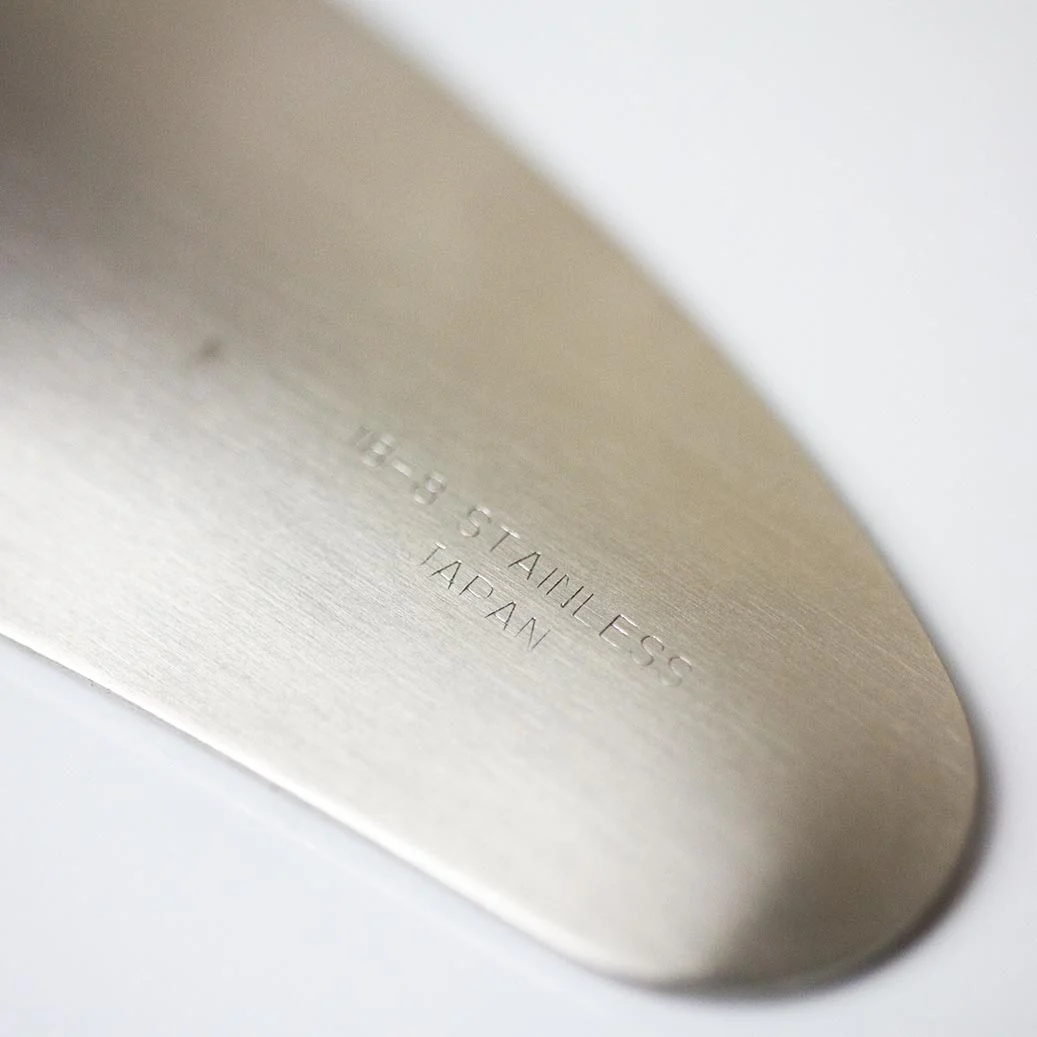 Cha-Saji Tea Scoop With Tea Leaf Motif (Stainless Steel) - Image 6
