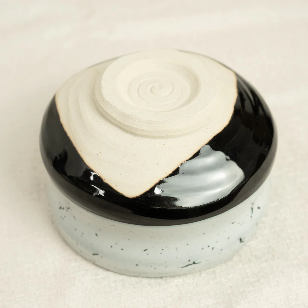 SHIROKURO Matcha Tea Bowl Chawan (500ml) - Image 3