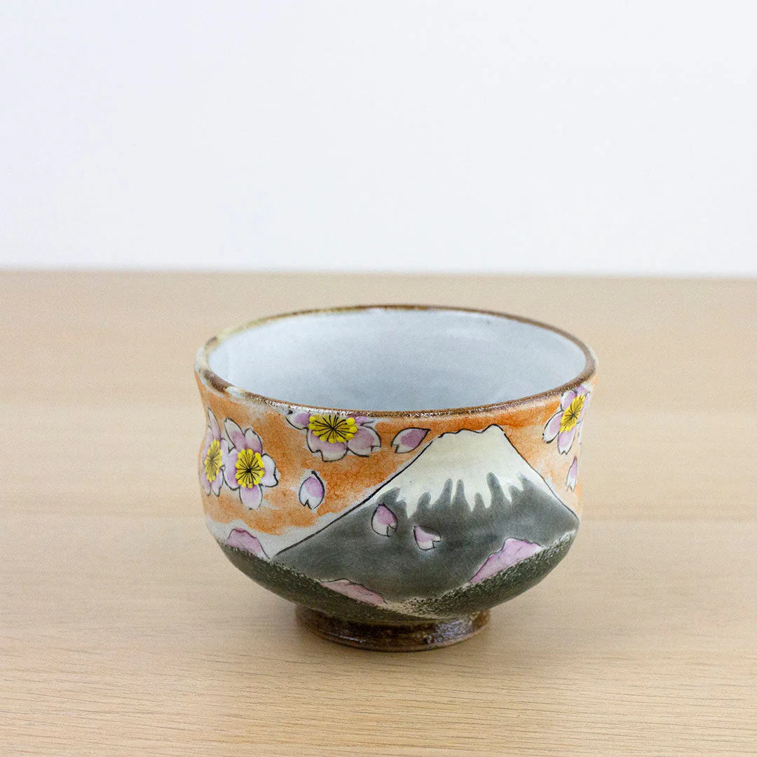 Spring Fuji Kutani-Yaki Chawan (200ml)